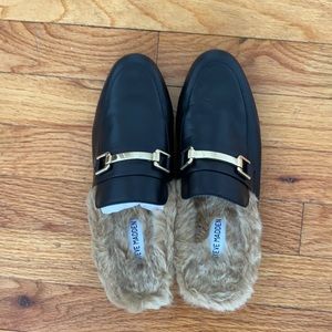 Steve Madden mules with faux fur. New - never worn